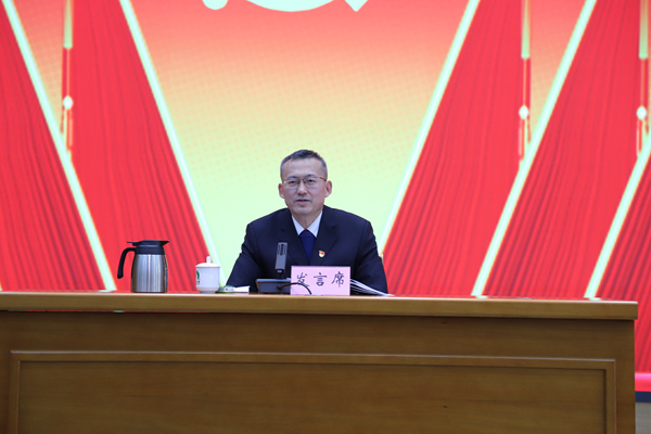 集團黨委書記、董事長劉家昌代表上一屆600副本.jpg